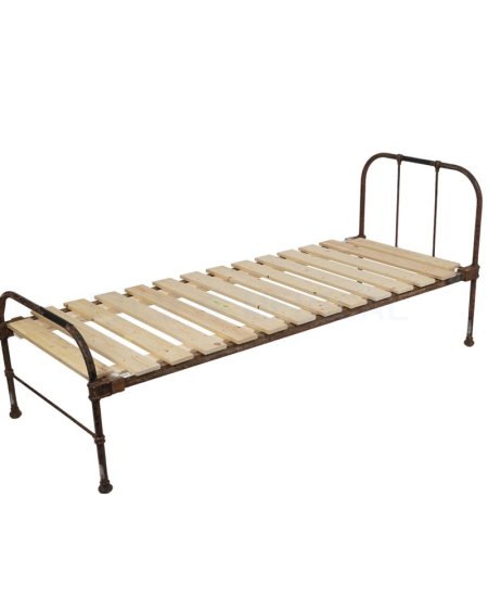 Rusted Bed  With Mattress 